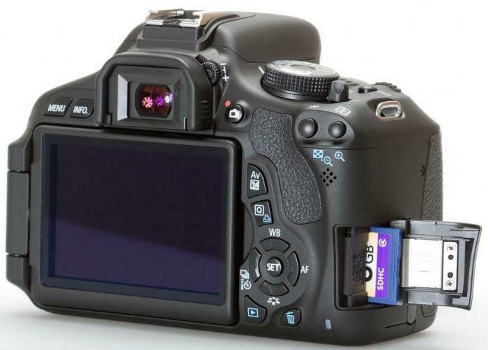 Canon EOS 600D kit 18-55 STM