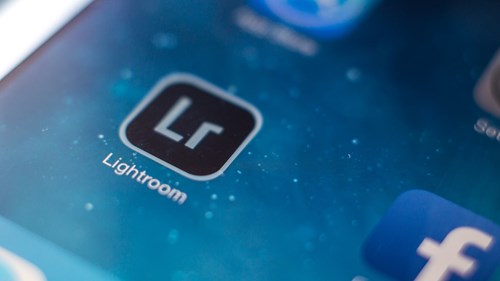Direction for installing and editing photos with Adobe Lightroom mobile